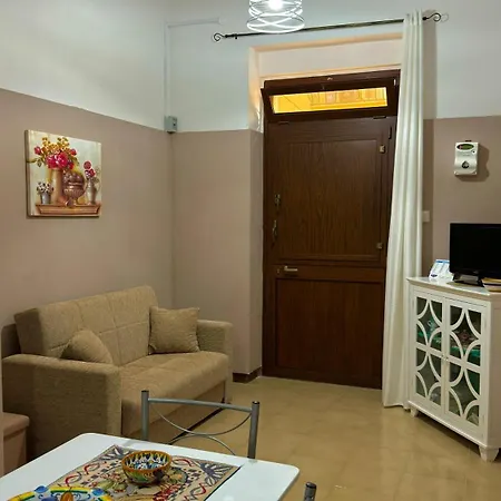 Cristina's House Apartment Sciacca